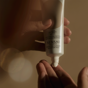 SENSAI Silky Bronze – Protective Suncare Cream for Face