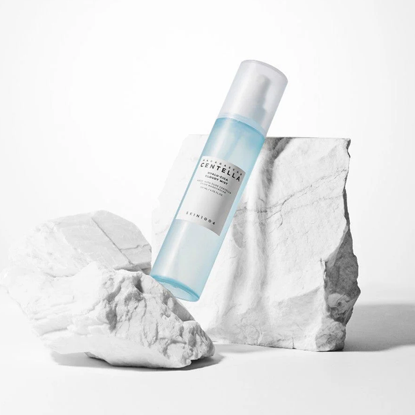 Skin1004 Hydrating Face Mist Madagascar Centella Hyalu-Cica Cloudy Mist - 120 Ml